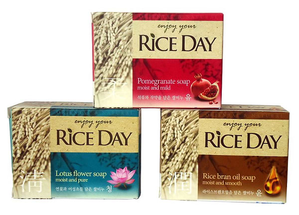 Фото - Твердое мыло Lion Rice Day с экстрактом граната и пиона 100 г (8806325609049)