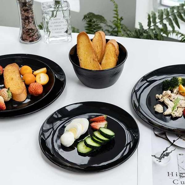 Фото - Тарілка обідня Luminarc Friends Time Black 25 см (P6375)
