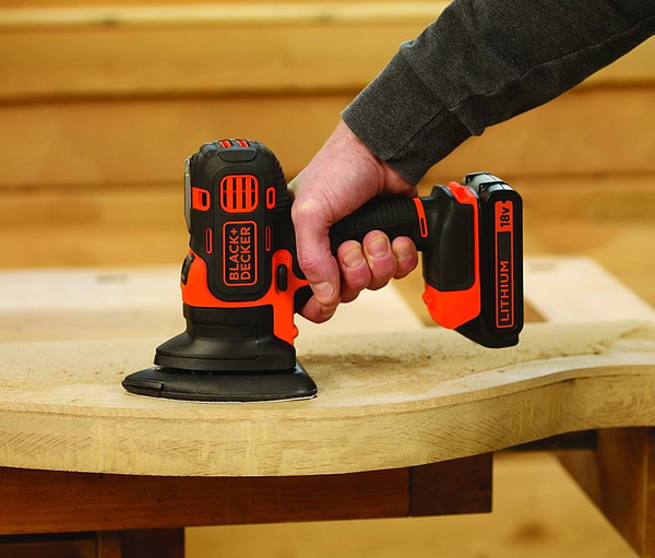 Фото - Многофункциональный инструмент Black&Decker MT218K