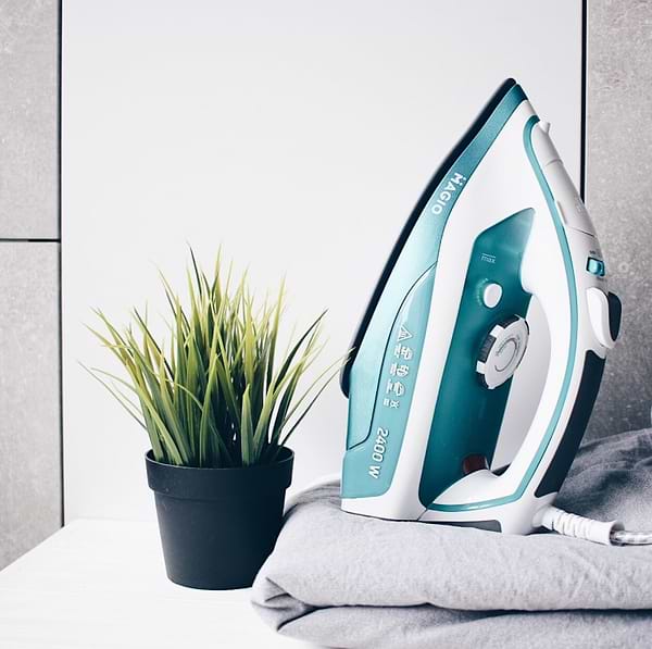 Фото - Утюг Magio MG-541