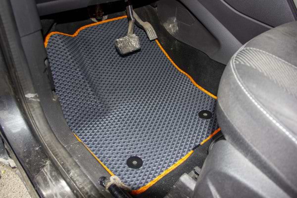 Фото - Коврики ворсовые в салон авто EVAtech Standard для Ford C-Max (C344) (2 clips) 2010-2019 2 поколение Minivan EU черный кант FD12377ZD3FC2VEB