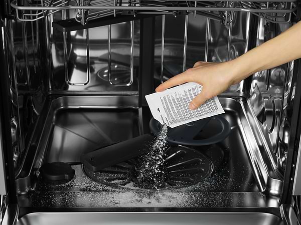 Фото - Средство от накипи для стиральных и посудомоечных машин Electrolux 3 в 1, M2GCP601, 6 шт x 50 г