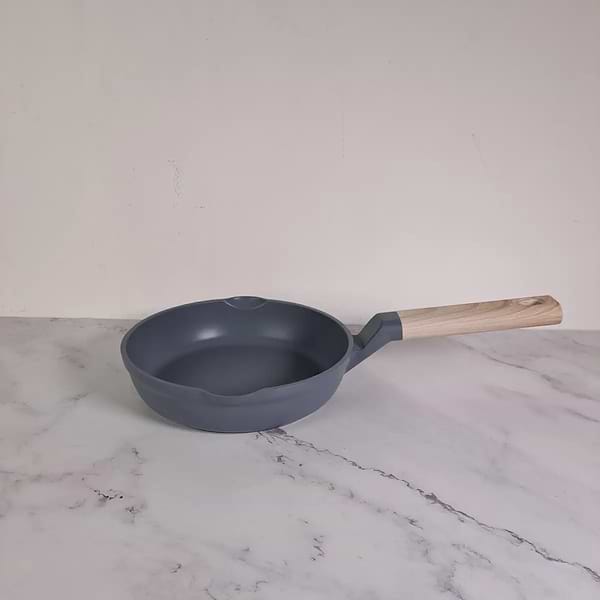 Фото - Сковорода універсальна Pepper з ложкою Smart 20 см (PR-2320-20)