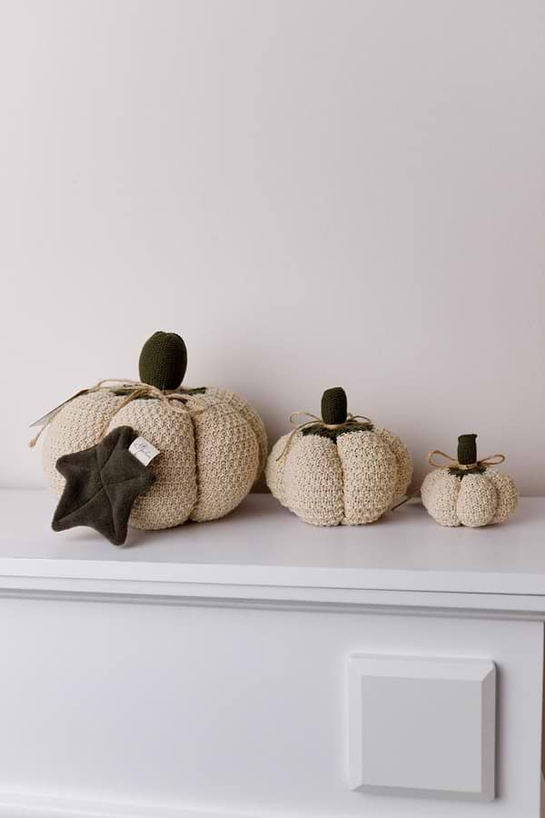 Фото - Подушка декоративная Прованс Pumpkin кремовый D15 см (040269)