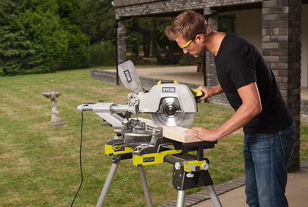 Фото - Пила торцевая Ryobi EMS305RG