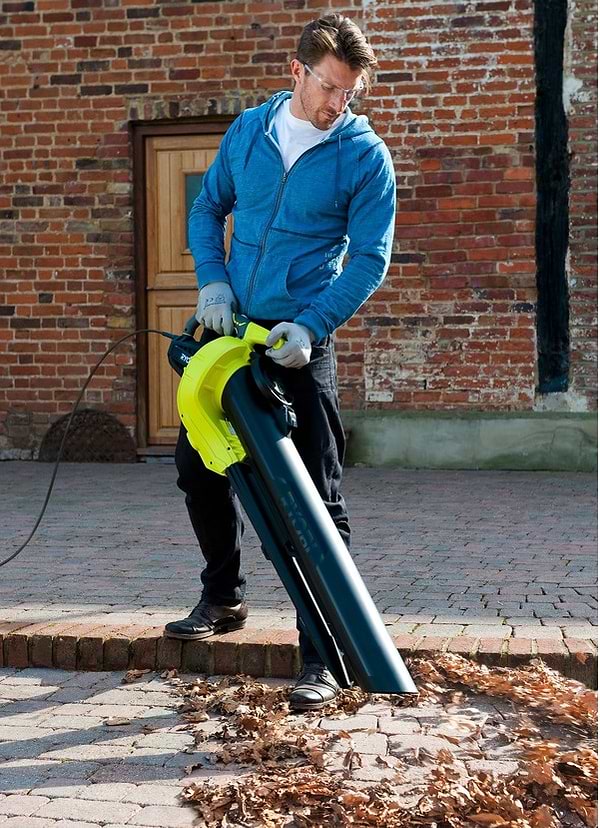 Фото - Садовий пилосос Ryobi BV3000CESV