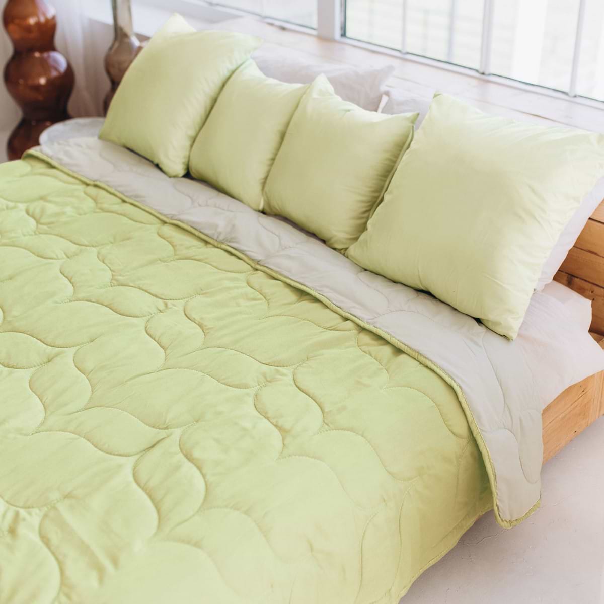 Покривало двоспальне Sonex Tahiti двостороннє 220х240 см Лаймово-бежеве (SO102520) - Фото 1