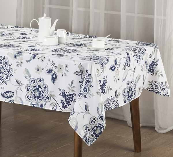 Фото - Скатертина прямокутна SOHO 140х180 см Classic Flowers (04-TC-00121-1)