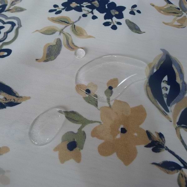 Фото - Скатертина прямокутна SOHO 140х180 см Classic Flowers (04-TC-00121-1)