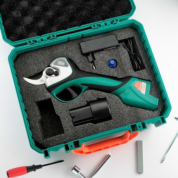 Фото - Секатор акумуляторний Sturmax SCM2016CLSx