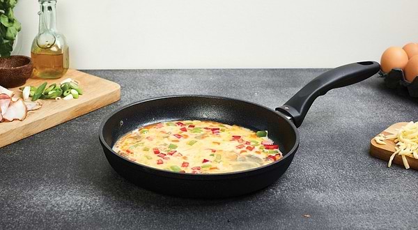 Фото - Сковорода універсальна Swiss Diamond XD Induction 18 см (XD6418Ti)