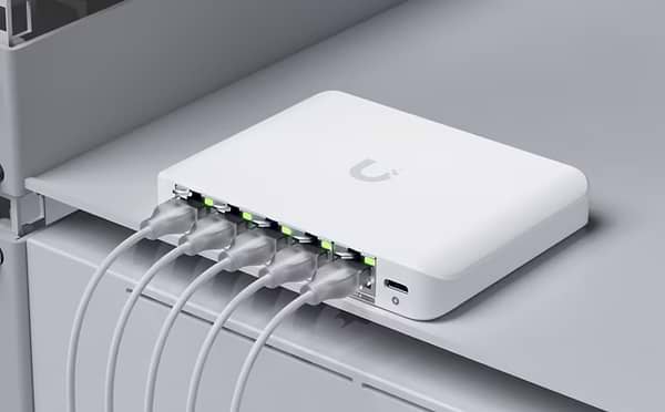 Фото - Коммутатор локальної мережі (Switch) Ubiquiti USW-FLEX-2.5G-5