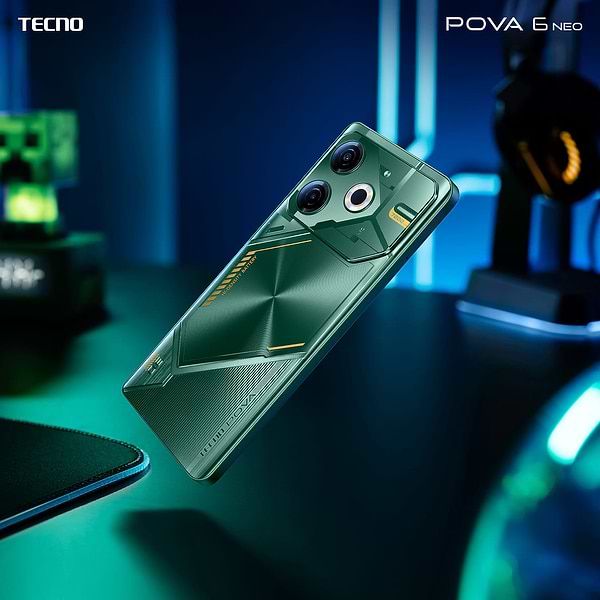 Фото - Смартфон Tecno Pova 6 Neo 8/256GB Comet Green (LI6)