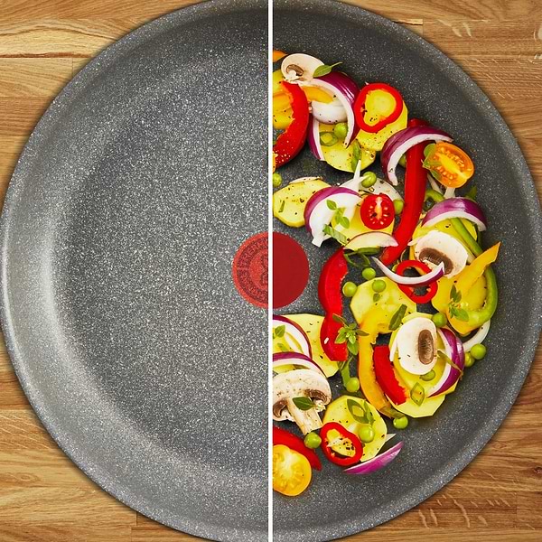 Фото - Сковорода універсальна Tefal D4560253 Hard Stone 20 см