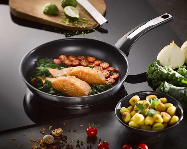 Фото - Сковорода универсальная Tefal E3000104 Emotion 18 см