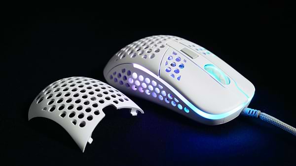 Фото - Мышь проводная игровая Xtrfy M42 RGB White (XG-M42-RGB-WHITE)