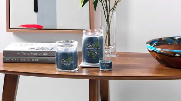 Фото - Свеча стекло Yankee Candle Mini Bayside Cedar (Прибрежный Кедр) 37 г (1686345E)