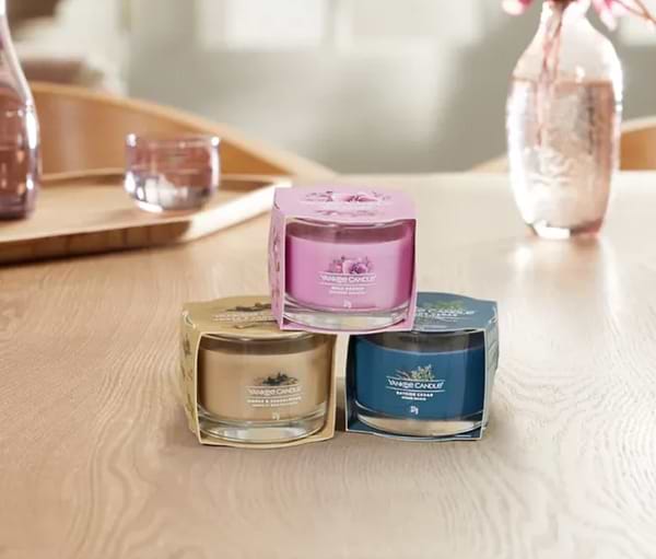 Фото - Свеча стекло Yankee Candle Mini Bayside Cedar (Прибрежный Кедр) 37 г (1686345E)