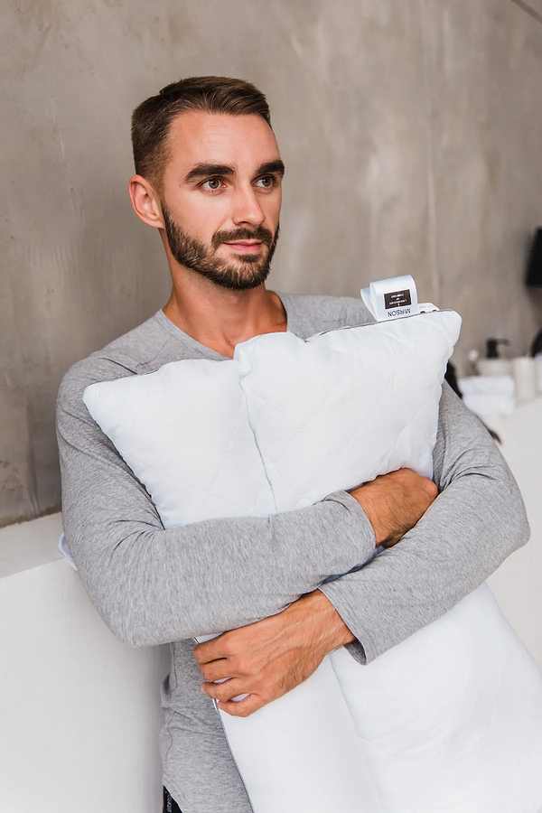 Фото - Подушка стандартная MirSon Deluxe Eco Silver 181 50x70 см (2200000398529)