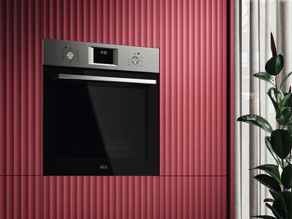 Фото - Духовой шкаф электрический AEG OA5CB31SM