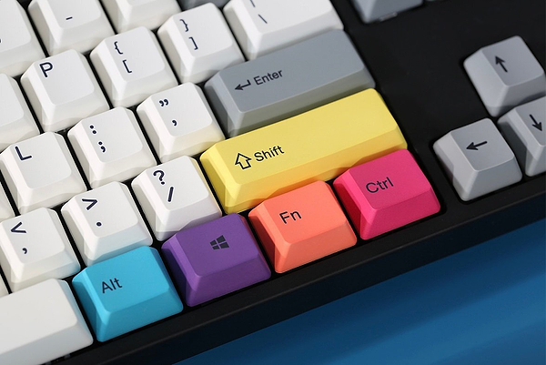 Фото - Клавіатура бездротова ігрова Varmilo APT108 CMYK, K-Prestige Silent, WL/USB-A, White Led (A93A024F8A5A17A007)