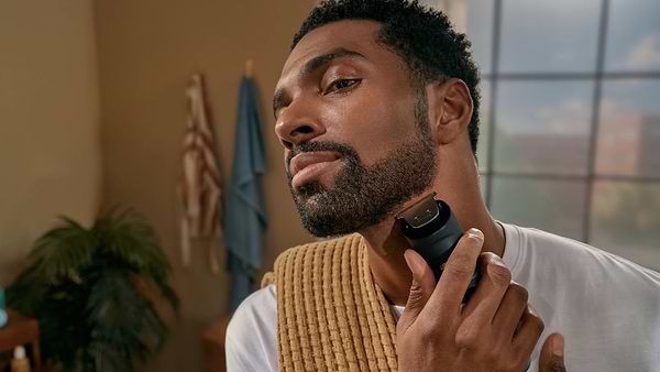 Фото - Триммер для усов и бороды Philips BT7670/15 серии 7000