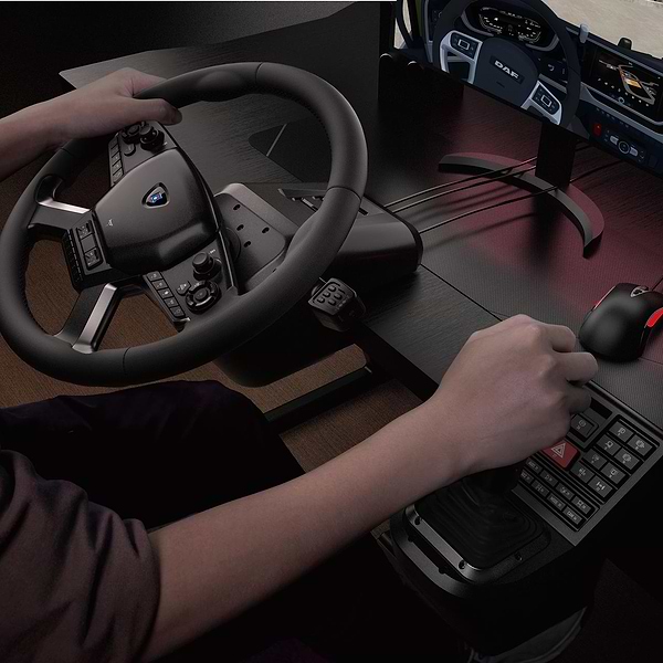 Фото - Руль Hori Force Feedback Truck Control System и педали (ACC-1151)