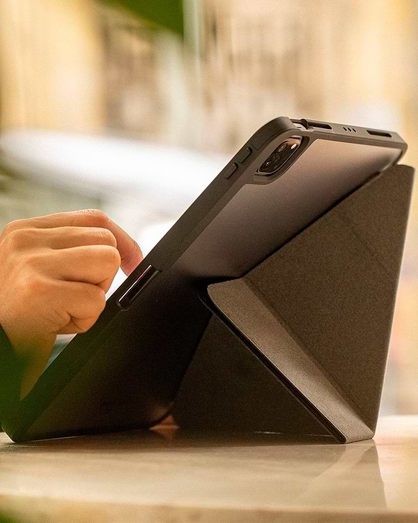 Фото - Чехол для планшета Native Union Active Case Black for iPad 11" A16 (ACTCSE-BLK-IP-109)