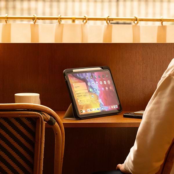 Фото - Чехол для планшета Native Union Active Case Sandstone for iPad 11" A16 (ACTCSE-SAN-IP-109)