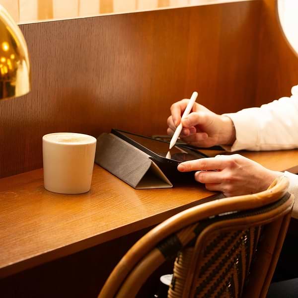 Фото - Чехол для планшета Native Union Active Case Sandstone for iPad 11" A16 (ACTCSE-SAN-IP-109)