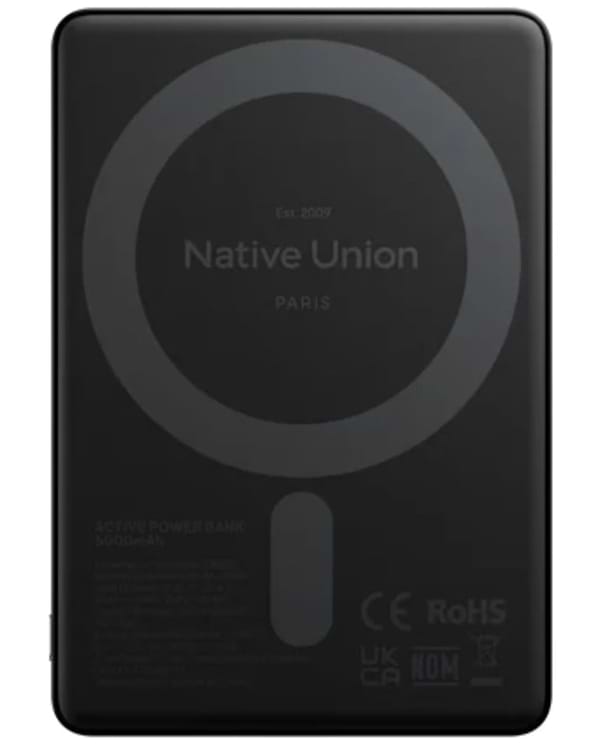 Фото - Батарея мобильная Native Union Active Magnetic 5 000mAh Black (ACTPB-5KMS-BLK)