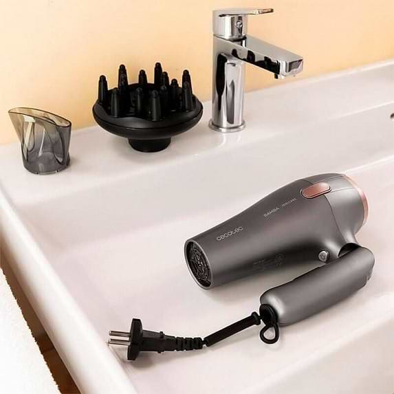 Фото - Фен Cecotec Bamba IoniCare 5250 EasyCollect Pro (CCTC-04239)