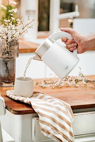 Фото - Электрический чайник Adler AD 1372 White