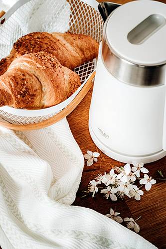 Фото - Электрический чайник Adler AD 1372 White