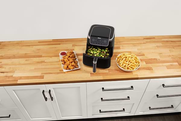 Фото - Уценка - Мультипечь Ninja Air Fryer PRO 4,7л AF140EU