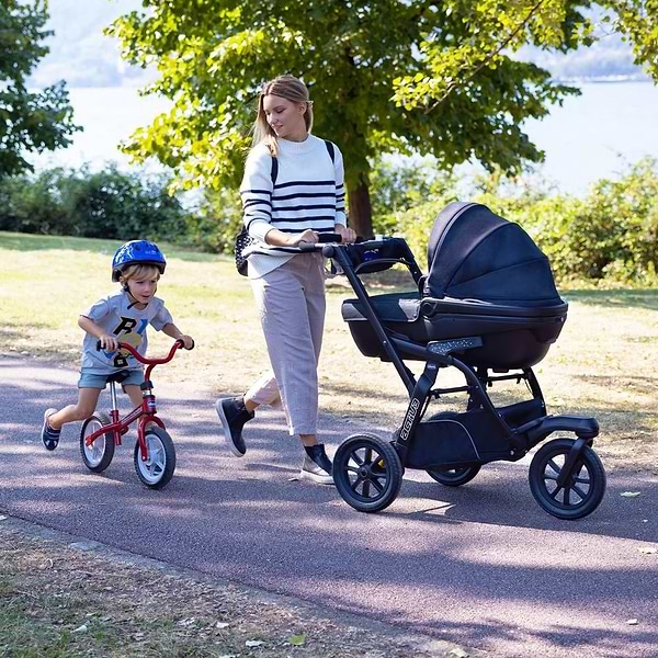 Фото - Коляска универсальная 2 в 1 Chicco Activ3 (87087.51.01)