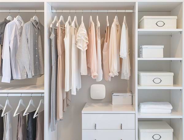 Фото - Беспроводная станция управления приборами Ajax Hub 2 Plus White (000018791)