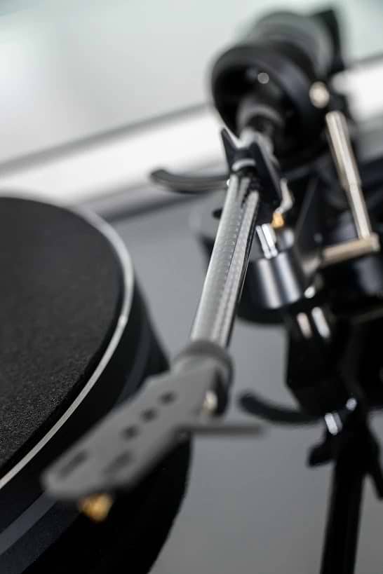 Фото - Вініловий програвач Elac Miracord 60 Turntable