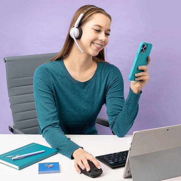 Фото - Наушники накладные беспроводные JLab Go Work Pop Lilac (IEUHBGWRKPOPRLLC4)