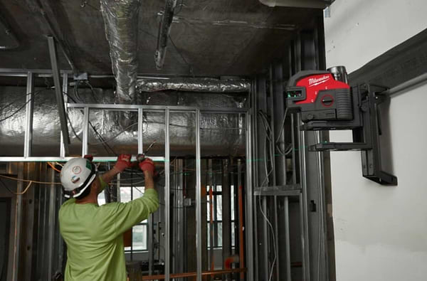 Фото - Измерительный прибор Milwaukee M12 CLL4P-301C (4933479203)