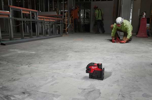 Фото - Измерительный прибор Milwaukee M12 CLL4P-301C (4933479203)