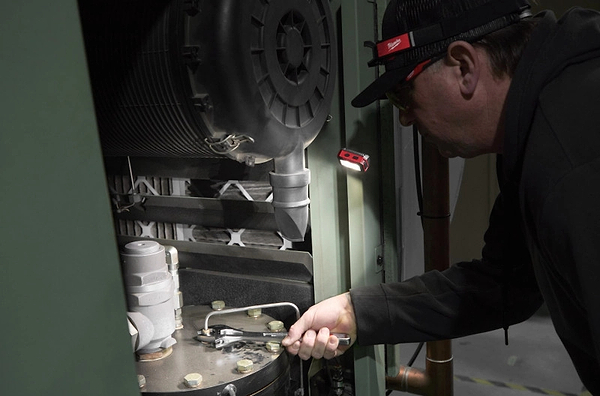 Фото - Фонарь налобный Milwaukee IR HL450 (4933478587)