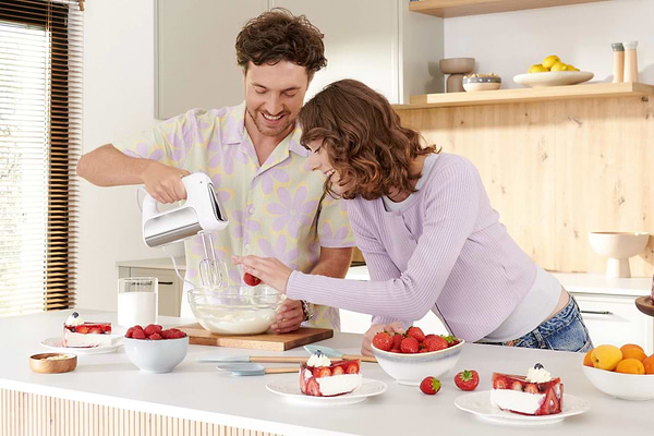 Фото - Міксер Amica MDT 1015