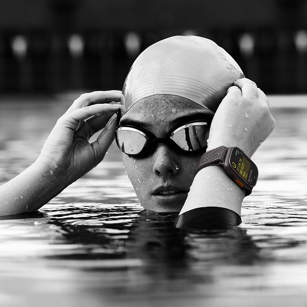 Фото - Смарт-годинник Apple Watch Ultra 2 GPS 49mm Natural Titanium Case with Blue Trail Loop - M/L