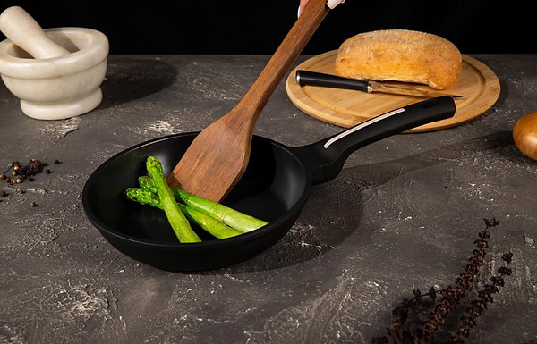 Фото - Сковорода універсальна Ardesto Black Mars Sarin 20 см (AR0720BC)