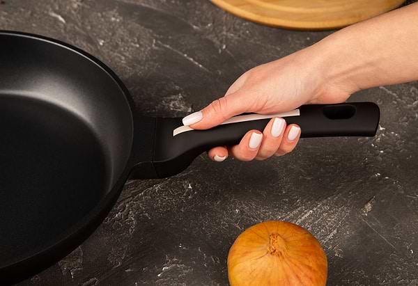 Фото - Сковорода універсальна Ardesto Black Mars Sarin 28 см (AR0728BC)