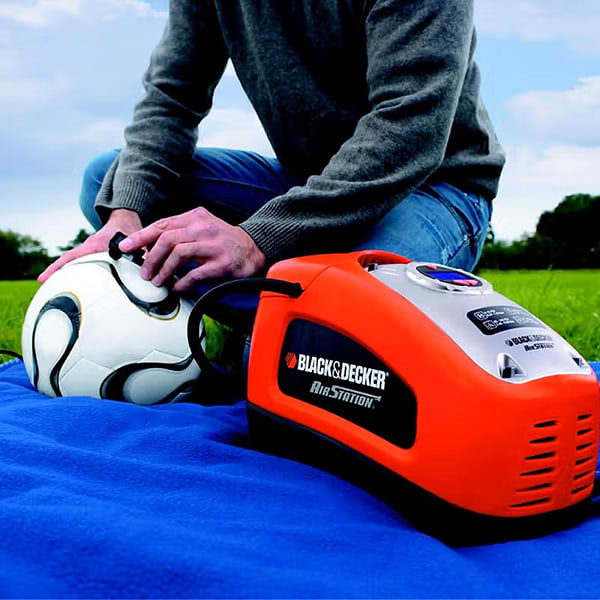 Фото - Автокомпресор Black&Decker ASI300