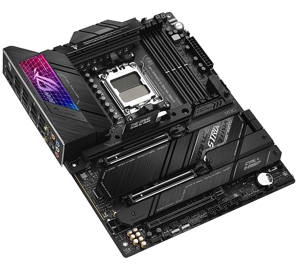 Фото - Материнская плата Asus ROG Strix X670E-E Gaming WIFI