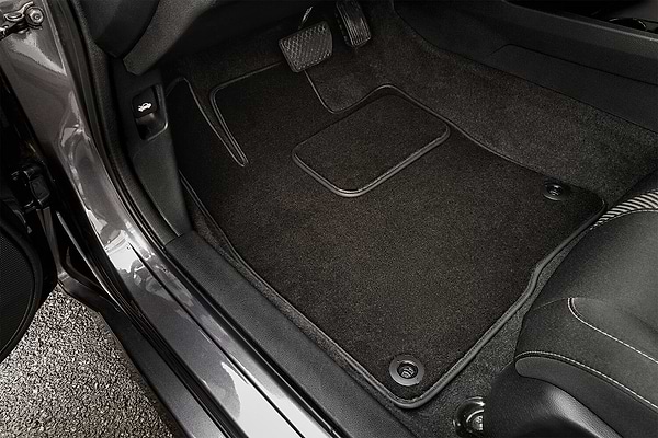 Фото - Коврики ворсовые в салон авто EVAtech Premium для Hyundai Grandeur (HG) 2011-2017 5 поколение Sedan EU черный кант HY12193AV2LA3VPB