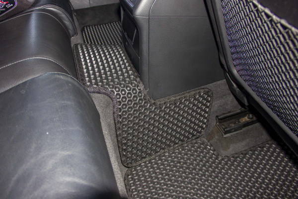 Фото - EVA килимки в салон авто EVAtech для A4 (B8) Audi 2008-2011 4 покоління Combi EU (AU32958CB5TL4RBB)